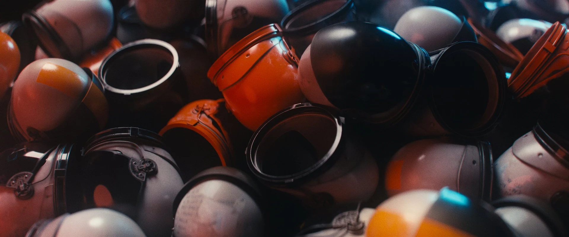 2003_Vid-Frames__1.7.1.jpg