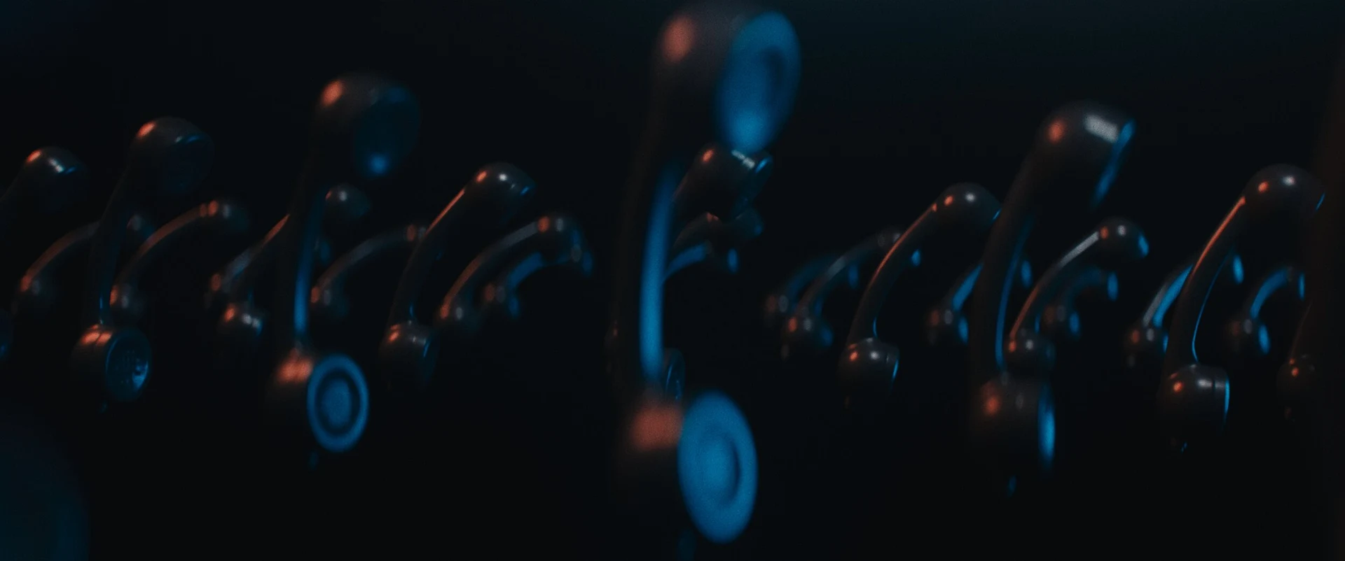 2003_Vid-Frames__2.7.1.jpg