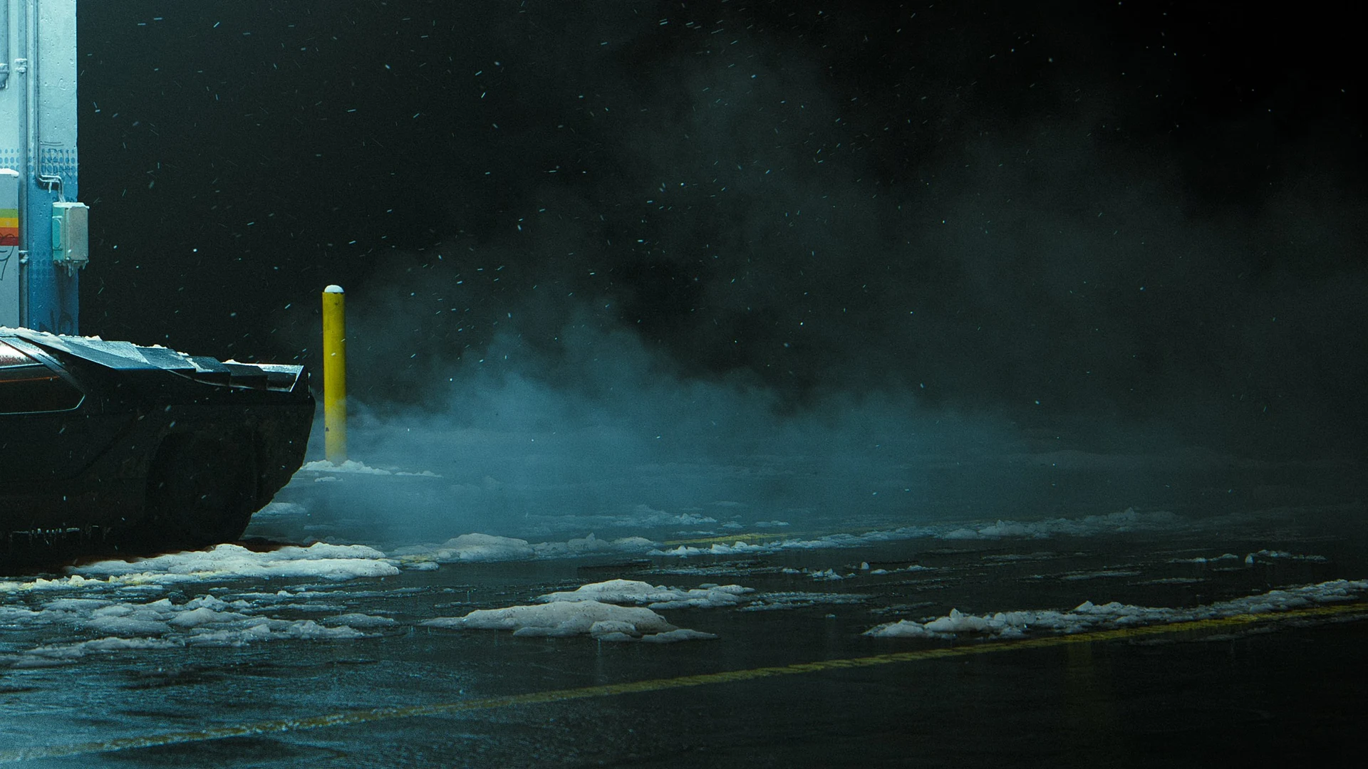 CALIBAN — carabo_gasstation_crop_02