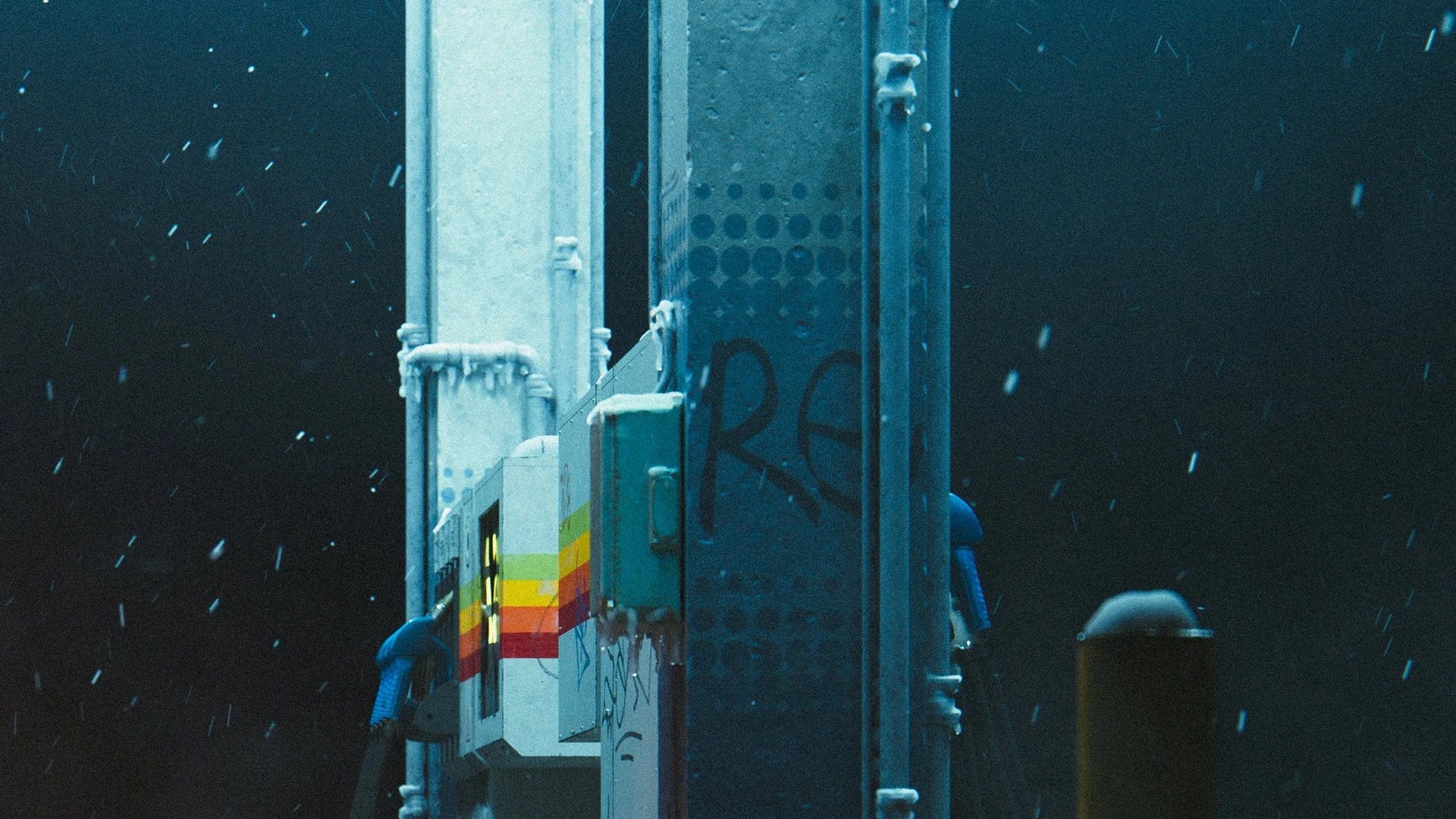 CALIBAN — carabo_gasstation_crop_07